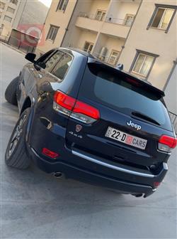 جیپ گراند شیرۆکی